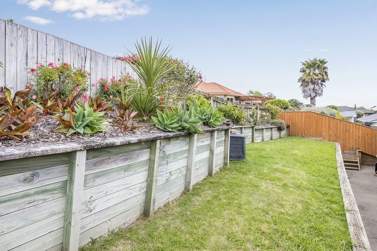 Photo of property in 127 Realm Drive, Paraparaumu, 5032