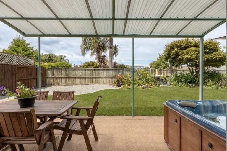 Photo of property in 172 Pacific View Road, Papamoa Beach, Papamoa, 3118