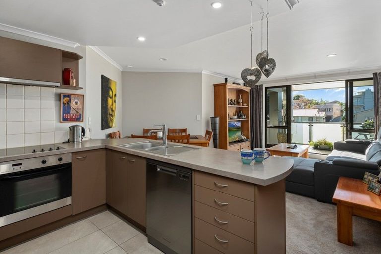Photo of property in Paramount Apartments, 25/281 Maunganui Road, Mount Maunganui, 3116