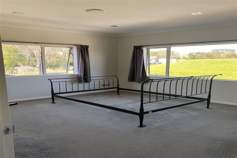 Photo of property in 21d Stamford Crescent, Flat Bush, Auckland, 2019