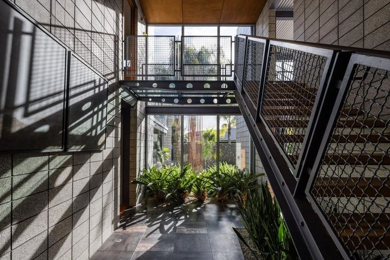 Photo of property in 30 Thornton Road, Cambridge, 3434