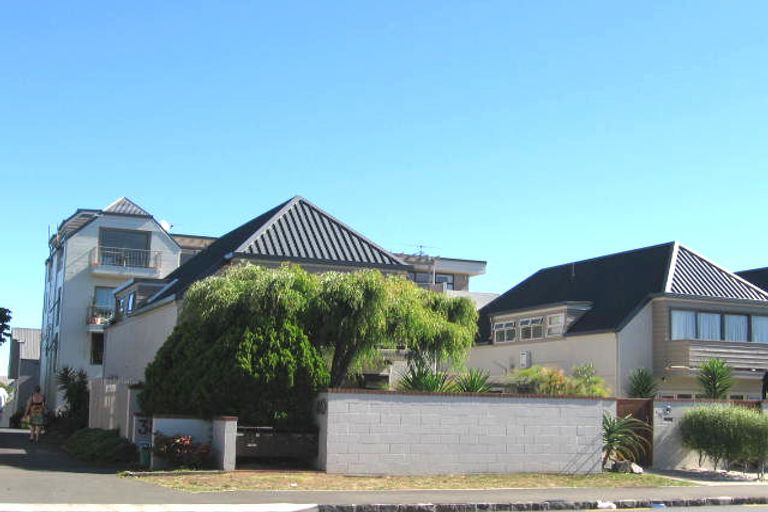 Photo of property in 3/40 Kitchener Road, Milford, Auckland, 0620