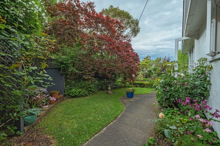 Photo of property in 35 Wanganui Road, Marton, 4710