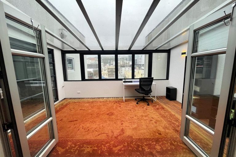 Photo of property in Atlas House, 11/22 Ghuznee Street, Te Aro, Wellington, 6011