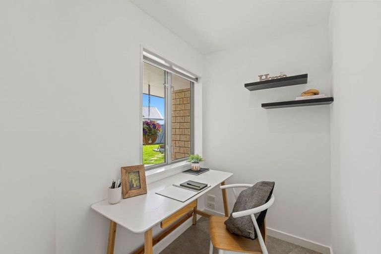 Photo of property in 48 Tutaipatu Avenue, Pegasus, 7612