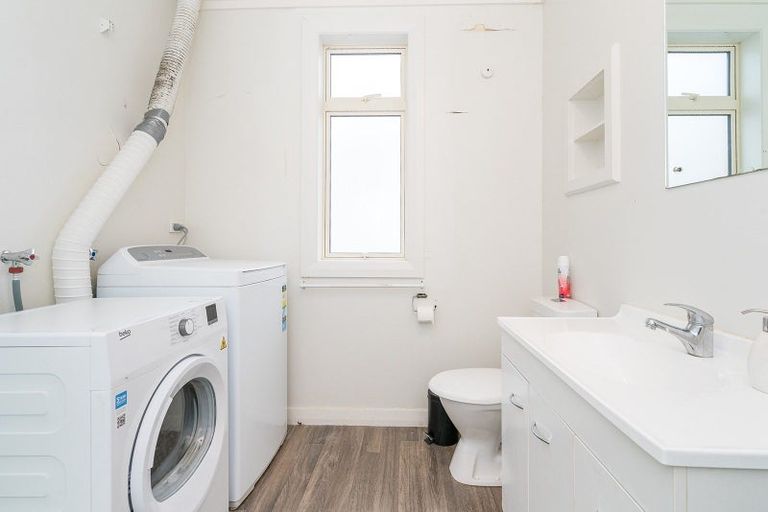 Photo of property in 381 Leith Street, North Dunedin, Dunedin, 9016