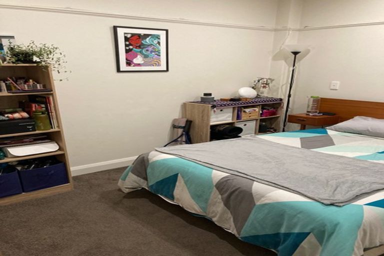 Photo of property in Fountain Court, 4/48 Oriental Parade, Oriental Bay, Wellington, 6011