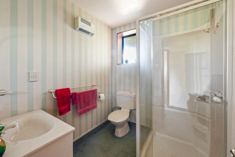 Photo of property in 6 Athenry Road, Bridge Hill, Alexandra, 9320