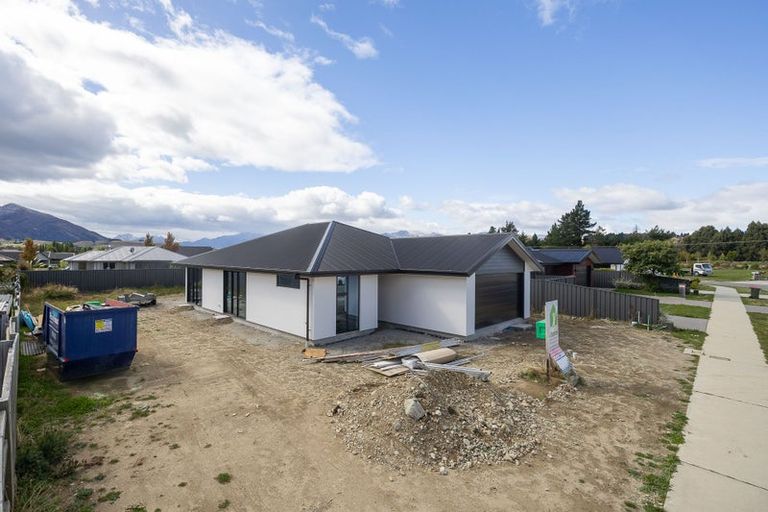 Photo of property in 6 Mallard Street, Albert Town, Wanaka, 9305