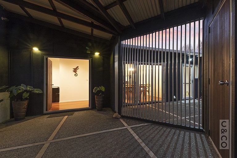 Photo of property in 8 Pineview Lane, Helensville, 0875