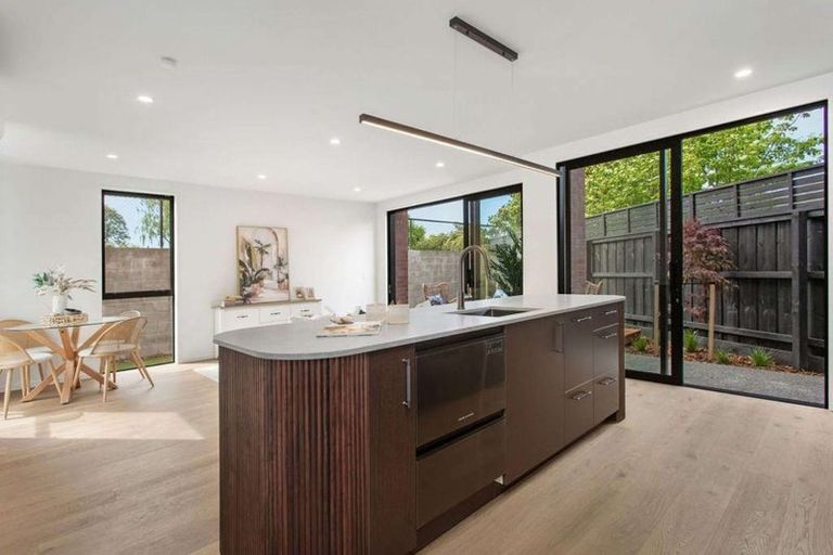 Photo of property in 5/50b Murray Place, Saint Albans, Christchurch, 8014