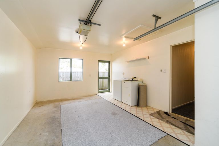 Photo of property in 72a Stanley Avenue, Palmerston North, 4414