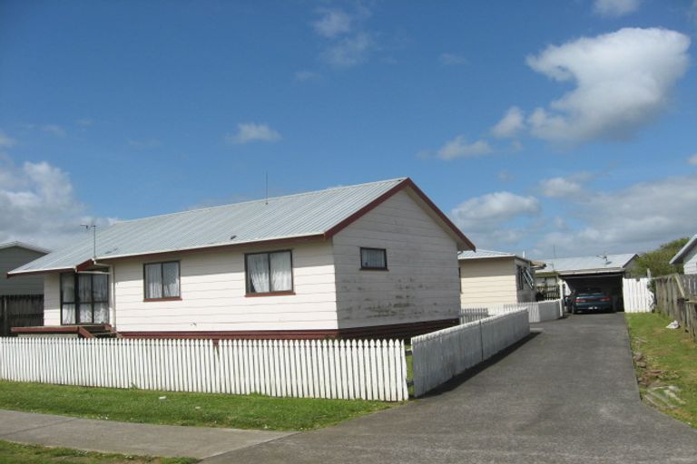Photo of property in 2/14 Templeton Place, Clendon Park, Auckland, 2103