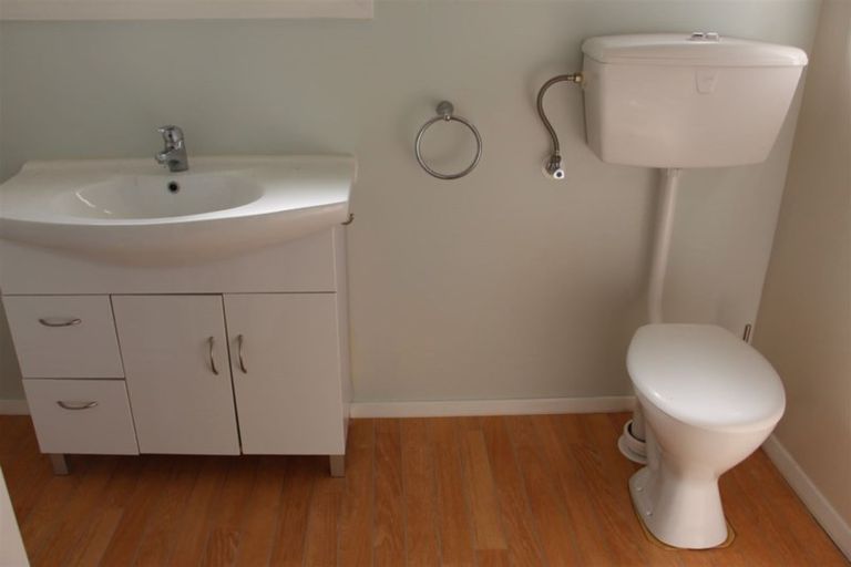 Photo of property in 30b York Street, Picton, 7220