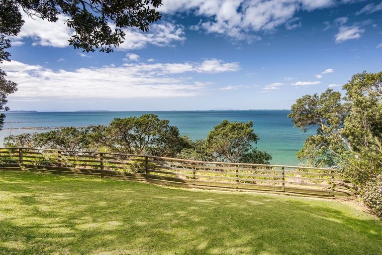 Photo of property in 173 Beach Road, Castor Bay, Auckland, 0620