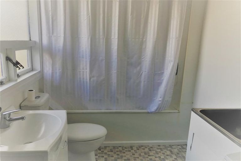 Photo of property in 29 Maple Grove, Kingston, Wellington, 6021