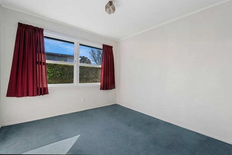 Photo of property in 14 Darroch Street, Fairy Springs, Rotorua, 3015