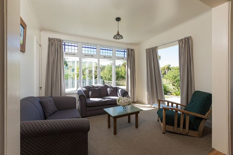 Photo of property in 2 Paua Place, Aramoana, Omakere, 4271