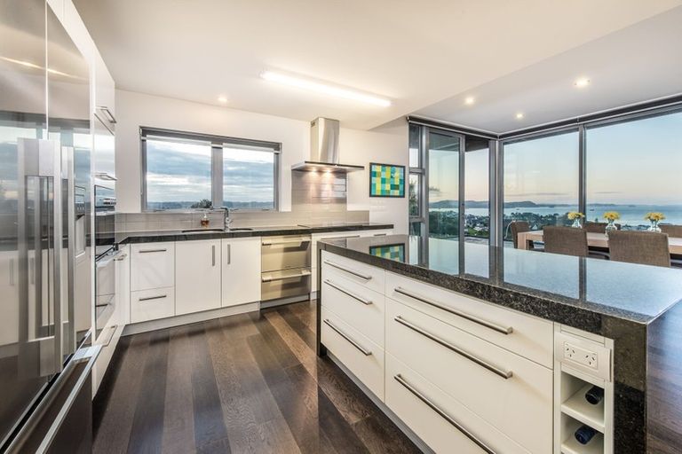 Photo of property in 201 Whangaparaoa Road, Red Beach, 0932