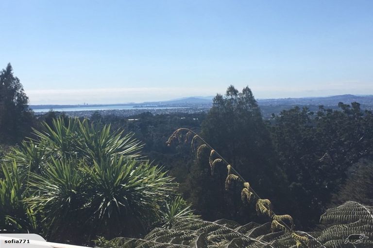 Photo of property in 312 Forest Hill Road, Waiatarua, Auckland, 0612