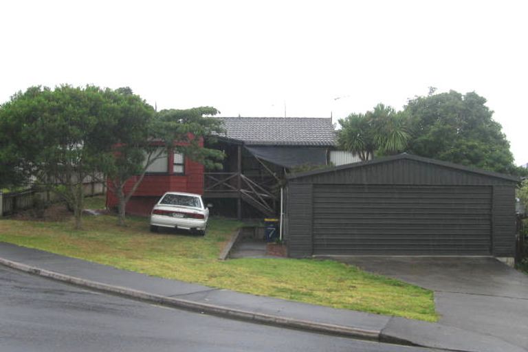Photo of property in 7 Kupari Place, Totara Vale, Auckland, 0629