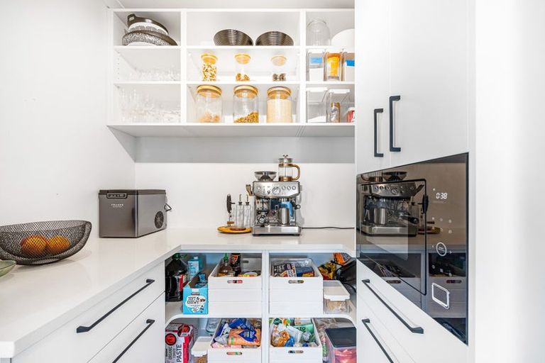 Photo of property in 4 Anna Lane, Glen Eden, Auckland, 0602