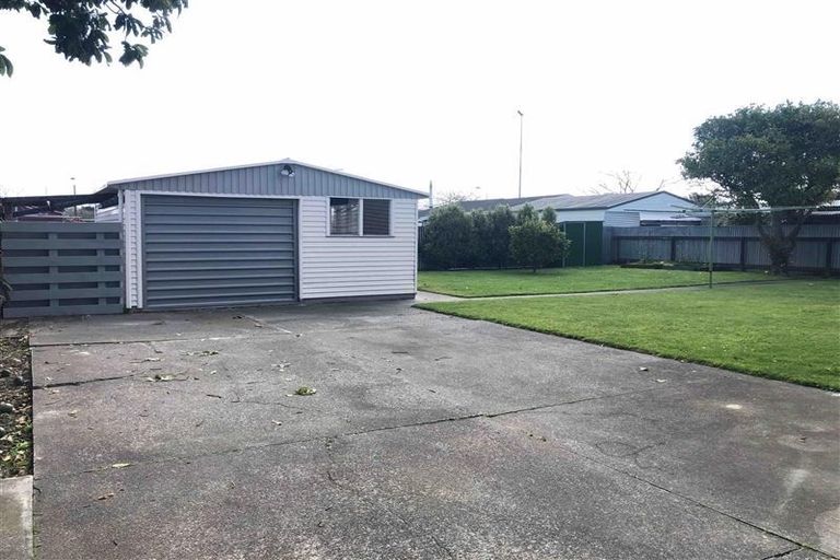 Photo of property in 15 Rochester Street, Tamatea, Napier, 4112