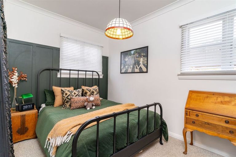 Photo of property in 24 Scotland Terrace, Green Island, Dunedin, 9018