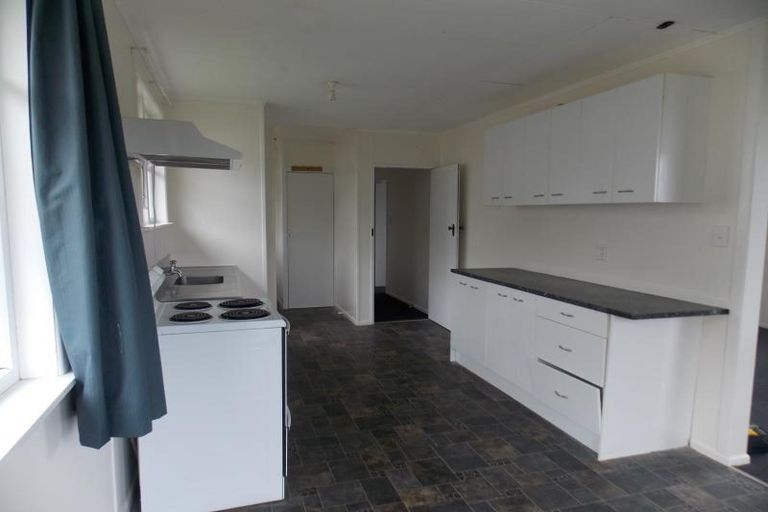 Photo of property in 130 Arahura Crescent, Waitangirua, Porirua, 5024