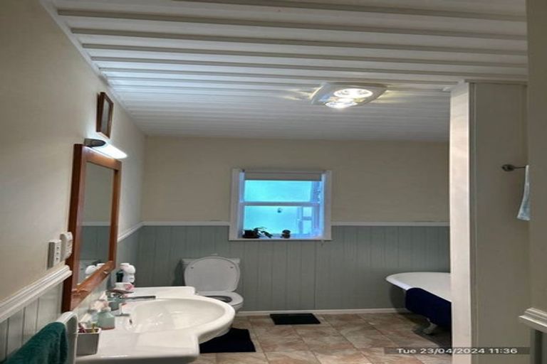 Photo of property in 103 Newman Road, Eketahuna, 4900