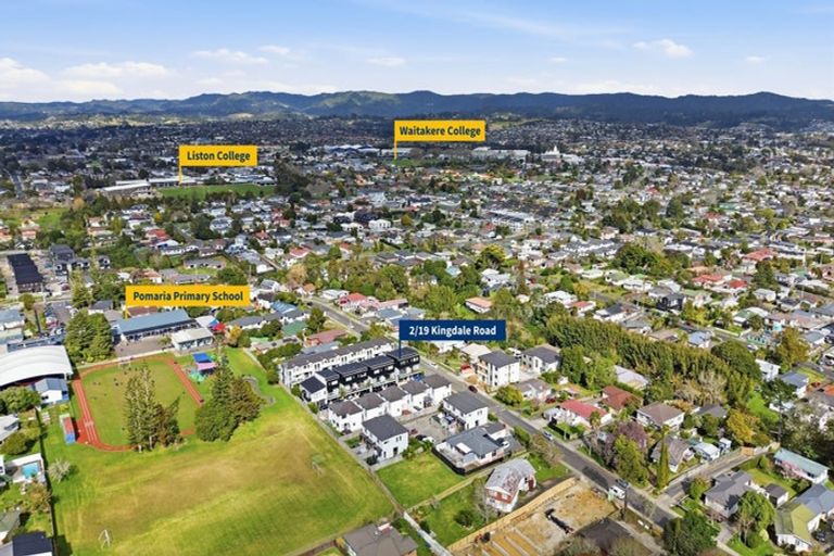 Photo of property in 2/19 Kingdale Road, Henderson, Auckland, 0610