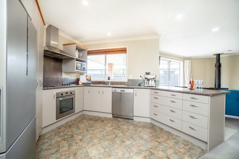 Photo of property in 34 Branigan Parade, Kelvin Grove, Palmerston North, 4414