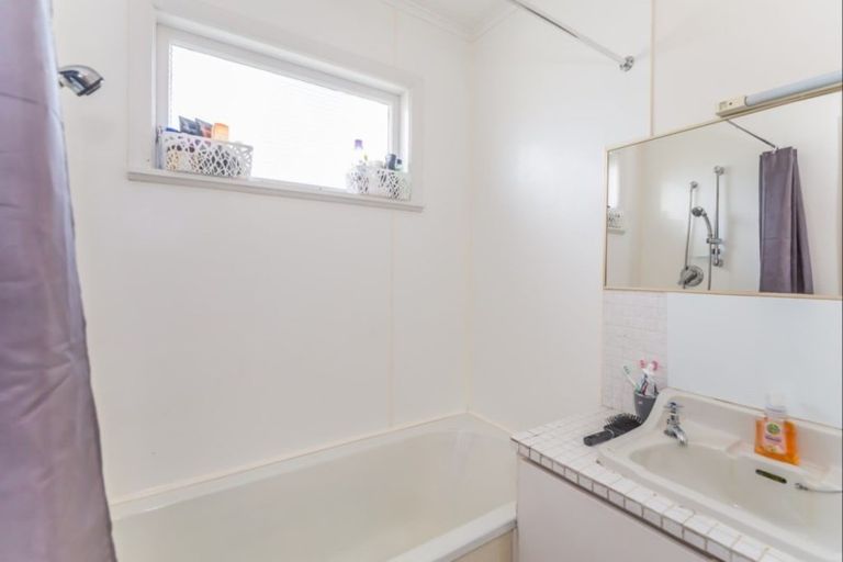 Photo of property in 30 Liverpool Street, Levin, 5510