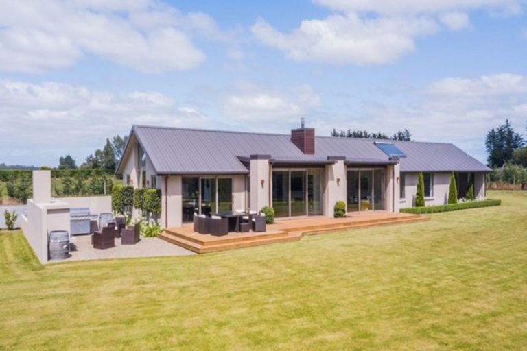 Photo of property in 39 Egerton Road, Winton, 9781