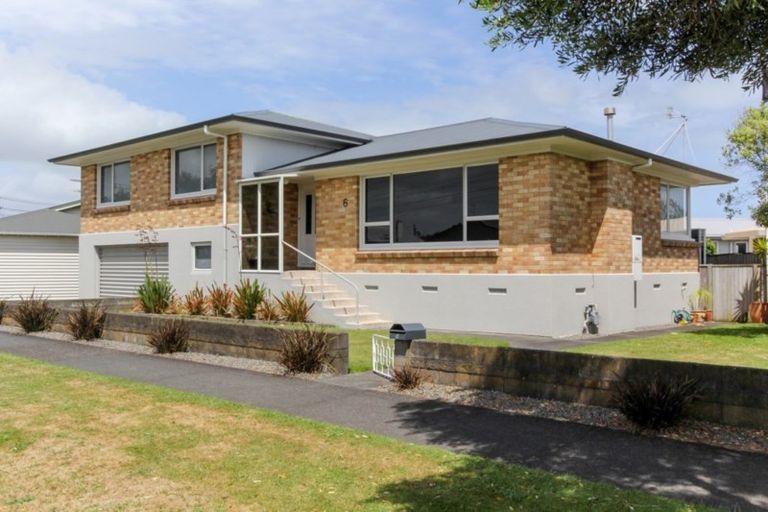 Photo of property in 6 Normanby Street, Fitzroy, New Plymouth, 4312