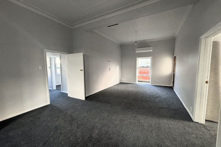 Photo of property in 2 Tory Street, Petone, Lower Hutt, 5012