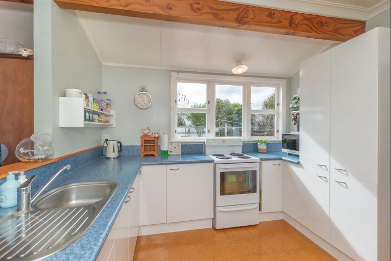 Photo of property in 230 Cambridge Street, Levin, 5510