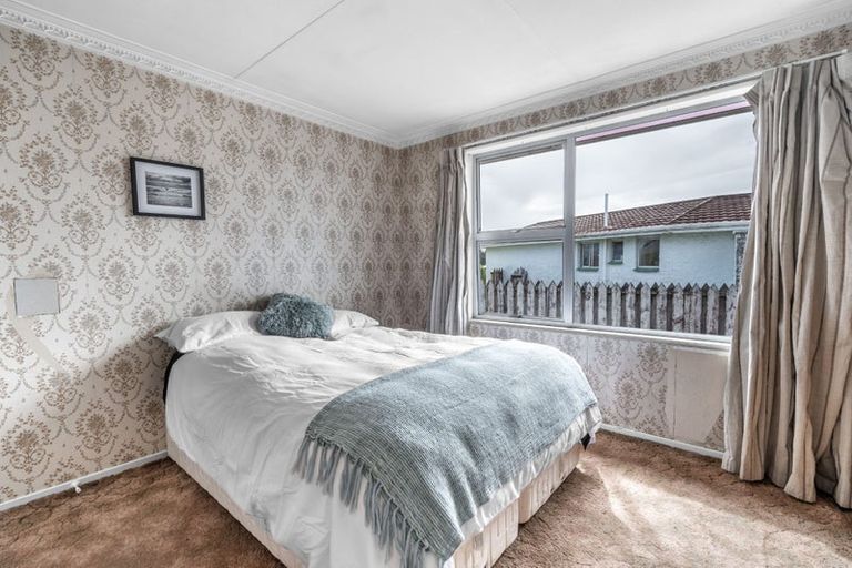 Photo of property in 24 Argyle Street, Kew, Invercargill, 9812