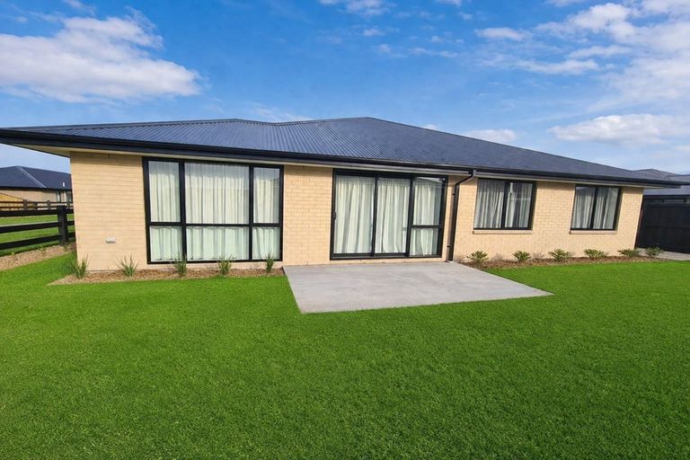 Photo of property in 85 Lady Isaac Drive, Rolleston, 7615