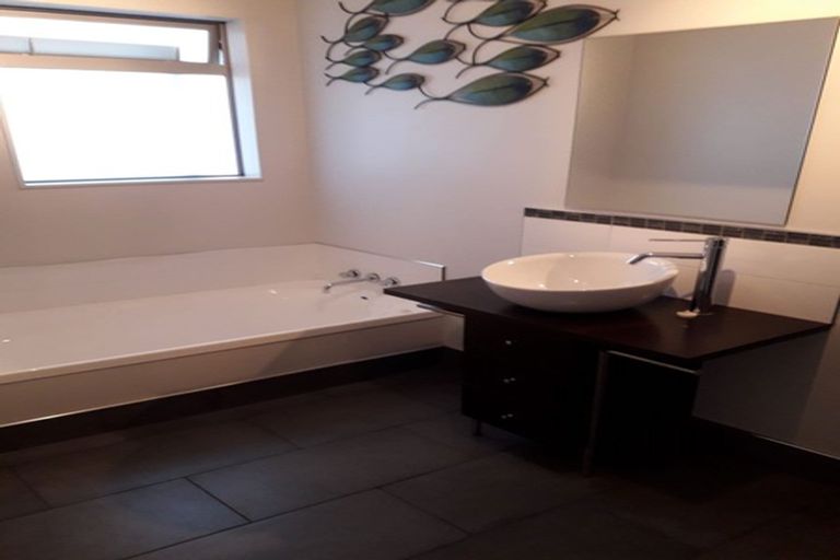 Photo of property in 40 Cambelldon Crescent, Stoke, Nelson, 7011