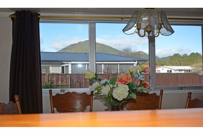 Photo of property in 27 Hinemotu Avenue, Kawerau, 3127