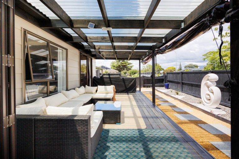 Photo of property in 9 Denver Place, Milson, Palmerston North, 4414