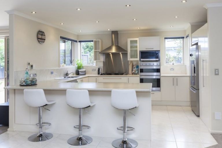 Photo of property in 54 Westpark Drive, Burnside, Christchurch, 8053