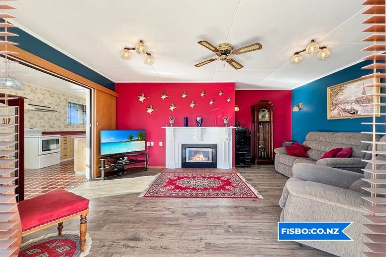 Photo of property in 96 Lipscombe Crescent, Havelock North, 4130