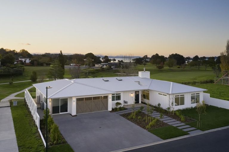 Photo of property in 13 Serenity Drive, Omokoroa, 3114