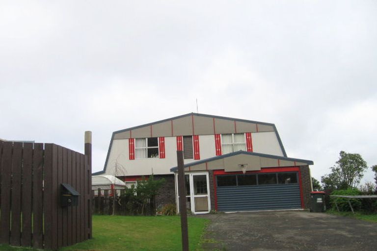Photo of property in 5 Bharat Terrace, Broadmeadows, Wellington, 6035