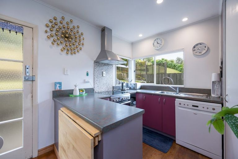 Photo of property in 18 Thompson Terrace, Toi Toi, Nelson, 7010