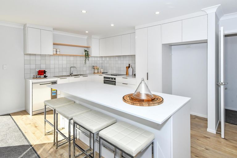 Photo of property in 20b Reidy Place, Pukekohe, 2120