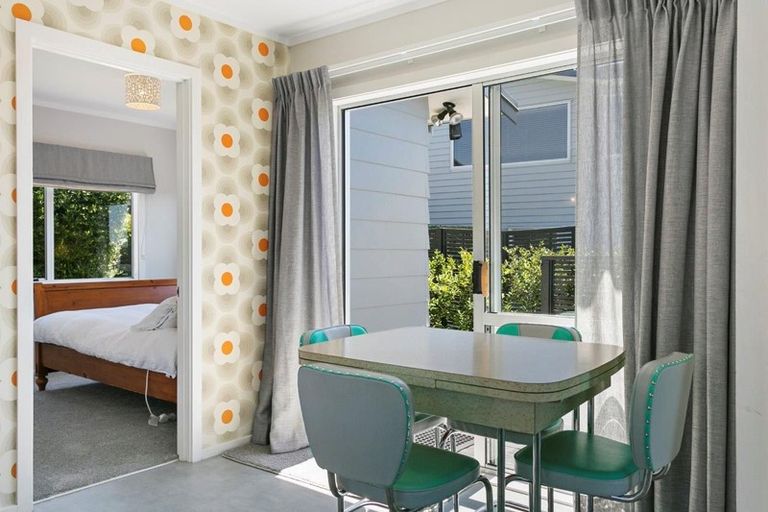 Photo of property in 2/12 Isobel Street, Acacia Bay, Taupo, 3330