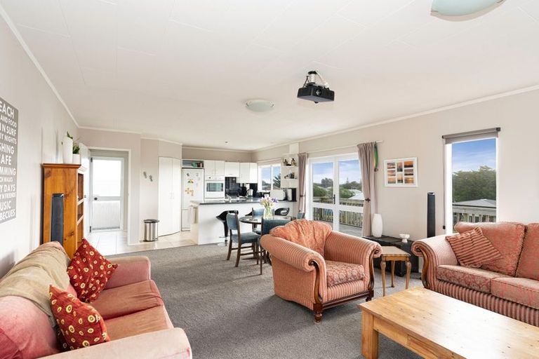 Photo of property in 76 Kahukura Avenue, Waitarere Beach, Levin, 5510